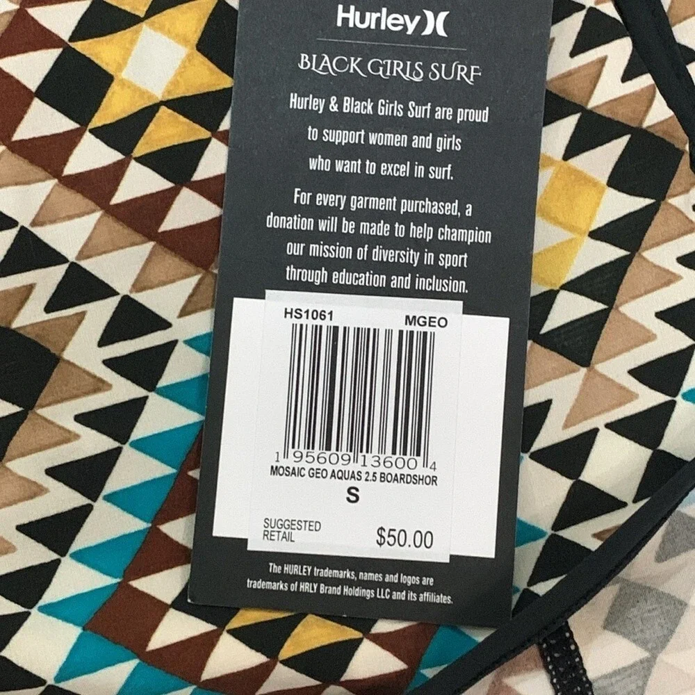 Hurley Womens Mosaic Geo Aquas 2.5 Boardshorts Small NWT HS1061 Black Girls Surf